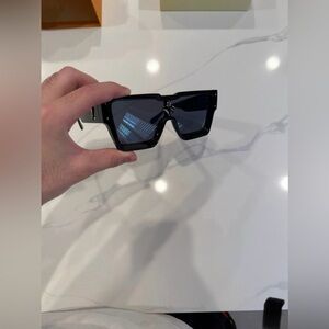 LuxuryLV Cyclone Sunglasses Brand New